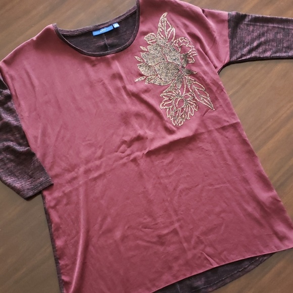 Top - Picture 1 of 3